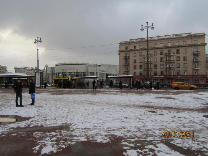 Автобусная остановка «Станция метро „Парк Победы”» - Санкт-Петербург