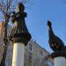 Скульптуры на столбах (ru) in Dmitrov city