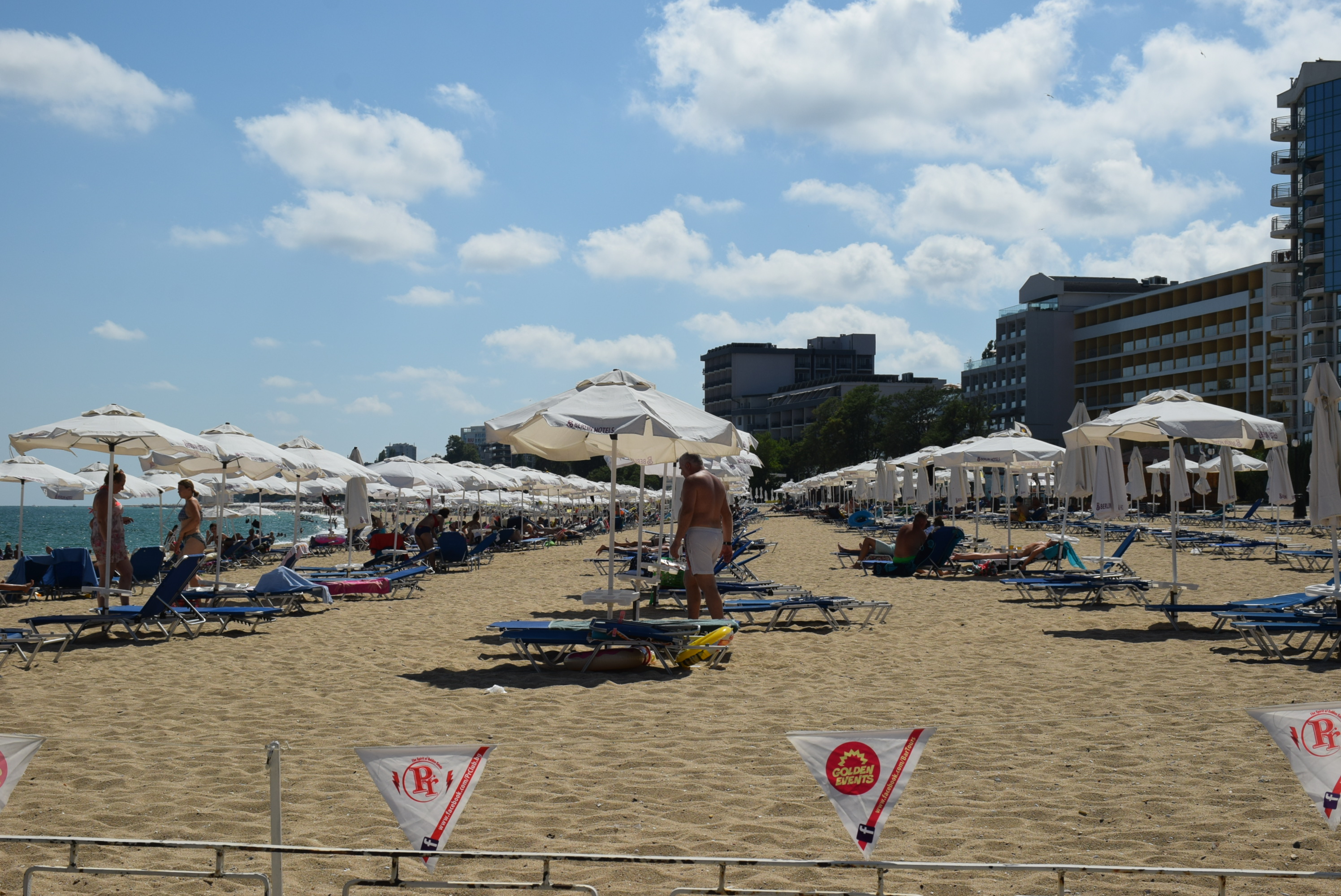 Golden Sands Beach