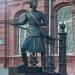 Памятник военной медсестре в городе Саратов