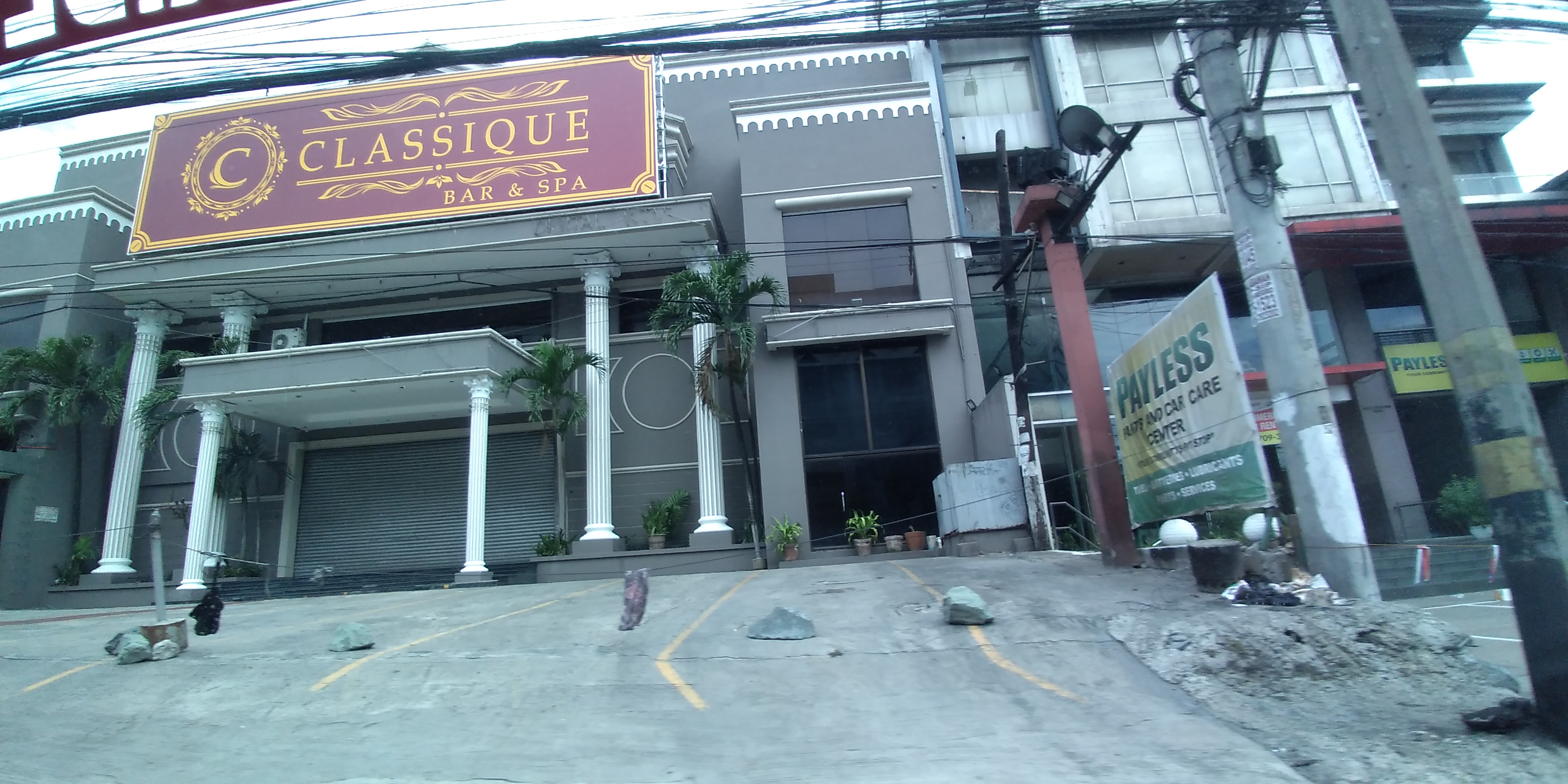 Classique Bar & Spa Quezon City