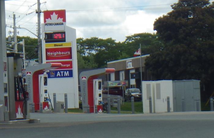 tesla-charging-station