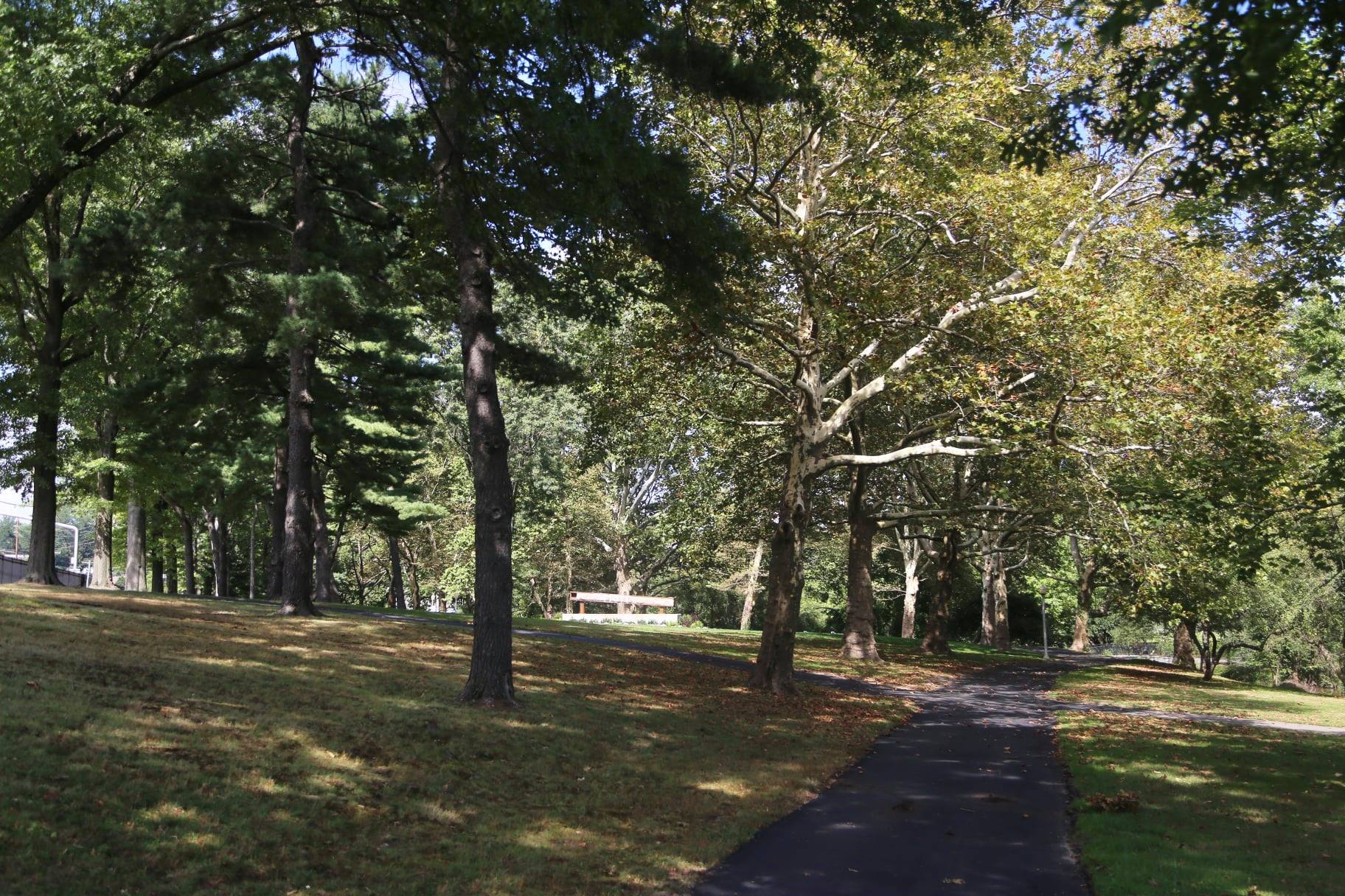 Manhasset Valley County Park