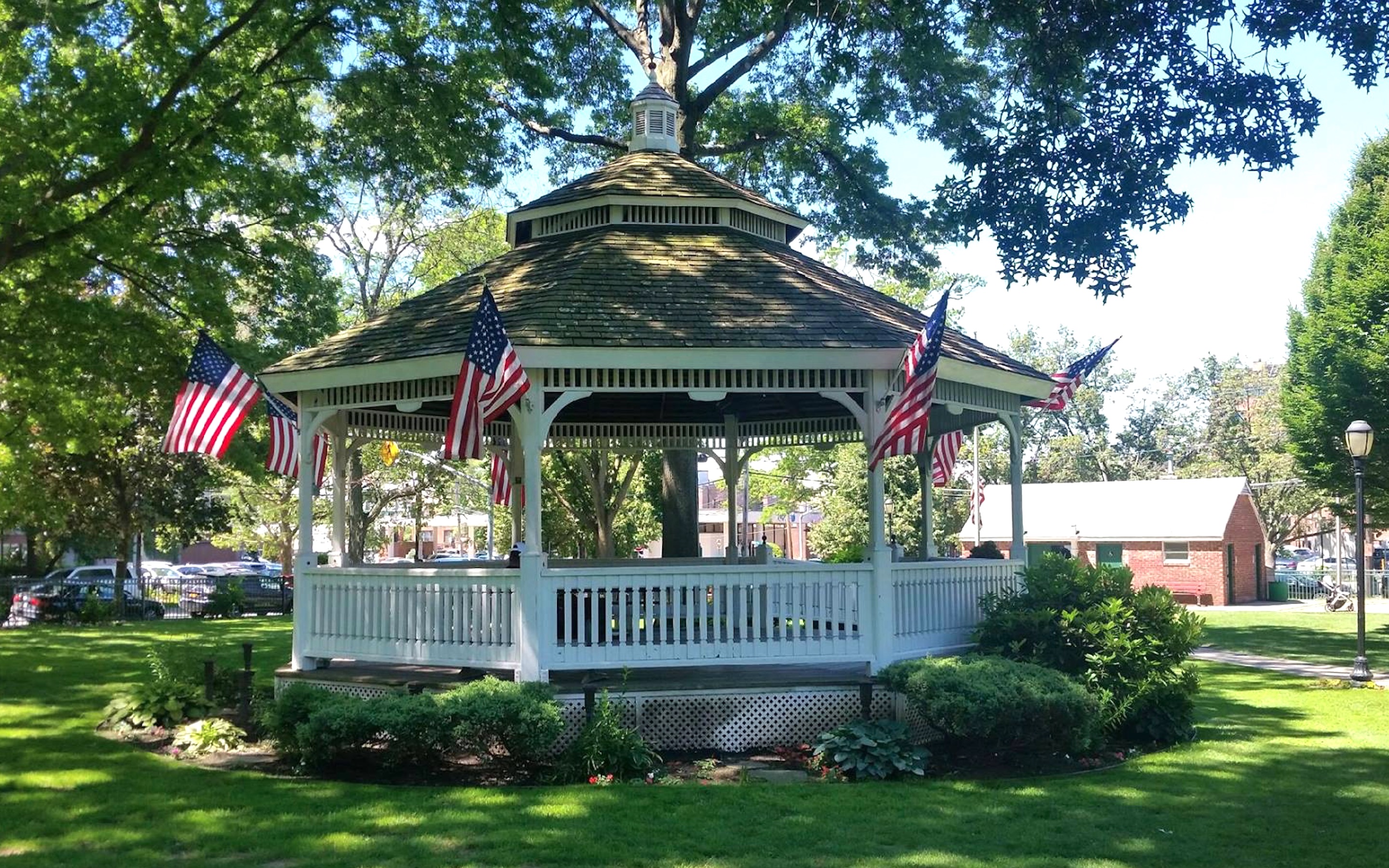 Grace Avenue Park Gazebo Great Neck Plaza, New York