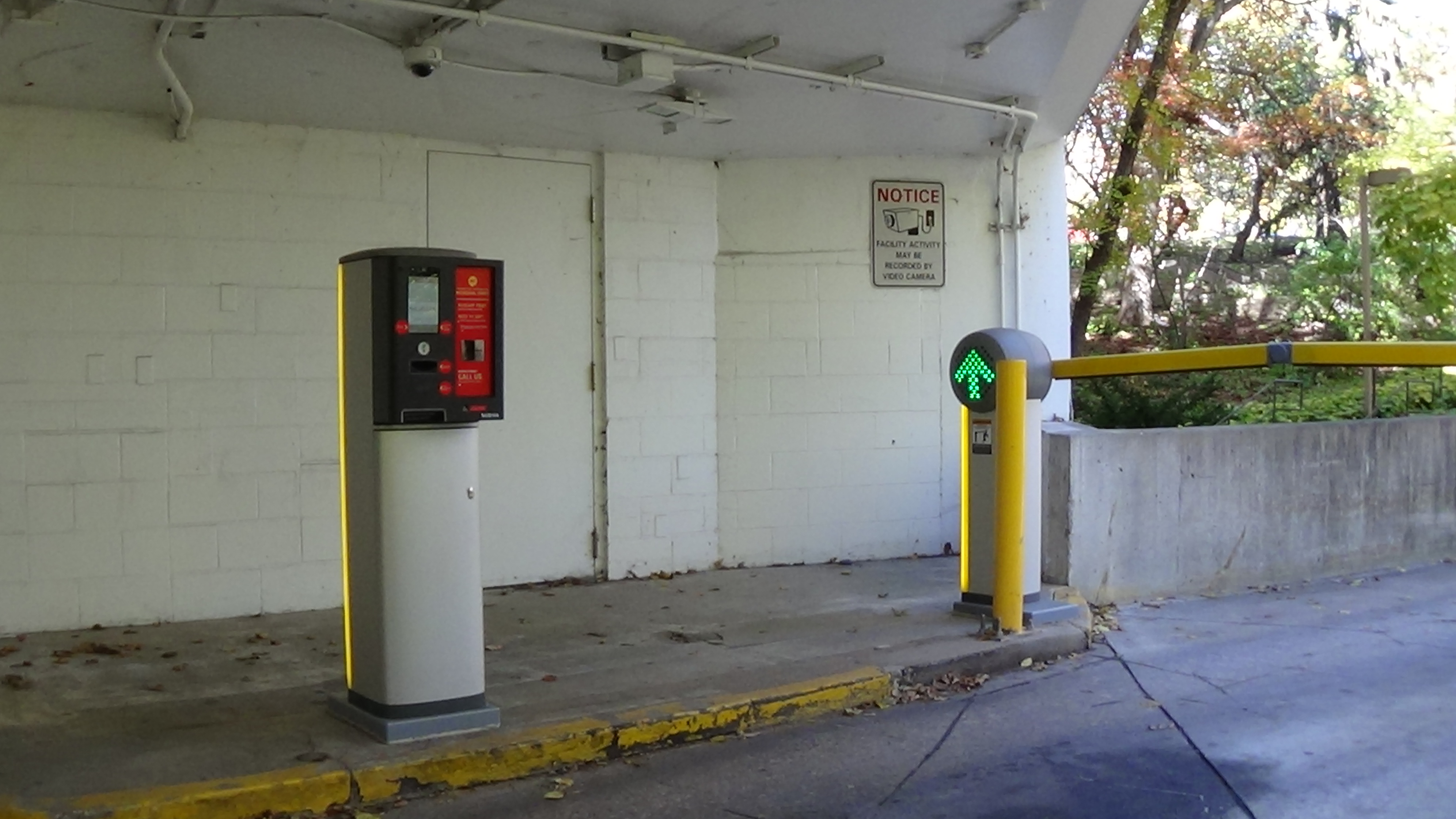 Safe Credit Union Parking 81 - ima82tr