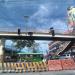 Muñoz Footbridge (en) in Lungsod Quezon city