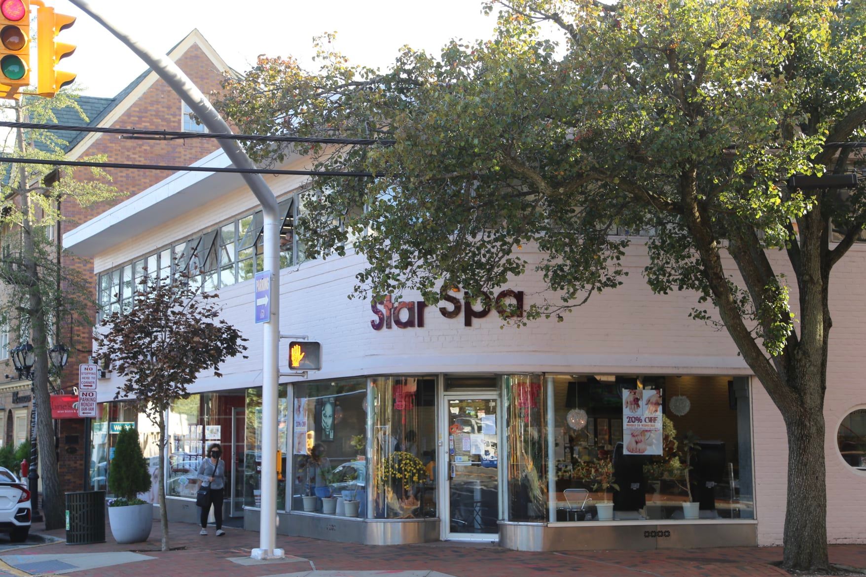 10 Grace Avenue Great Neck Plaza, New York