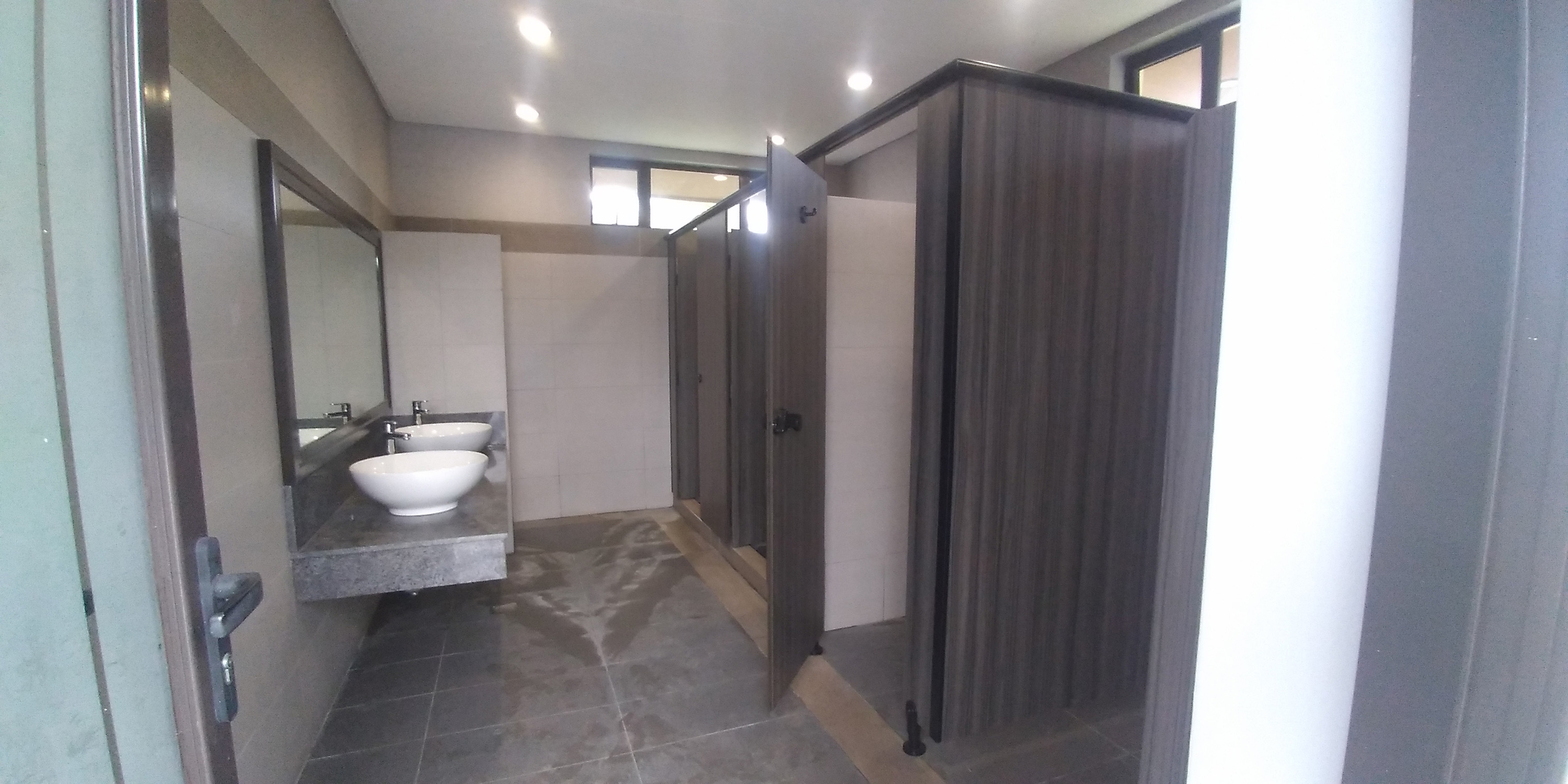 Public Toilet Silang