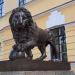 Скульптура чугунного льва в городе Великий Новгород