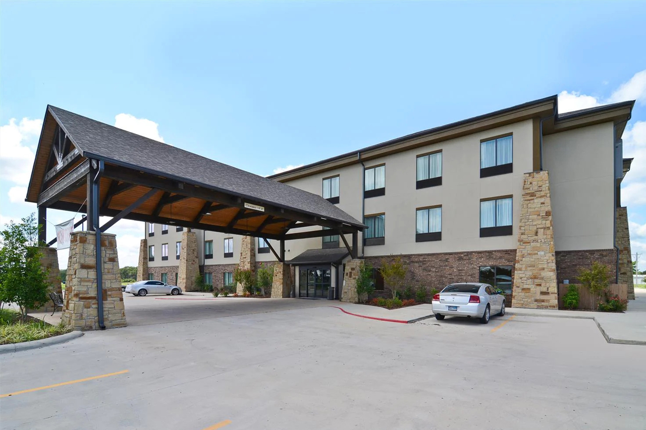 Best Western Plus Emory At Lake Fork Inn & Suites Emory, Texas