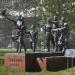Скульптура «Требуем мира» в городе Москва