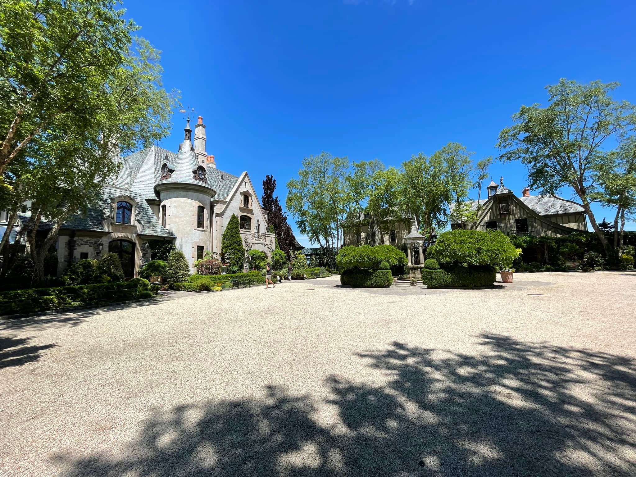 Sands Light Estate Sands Point, New York postmodern (architecture)