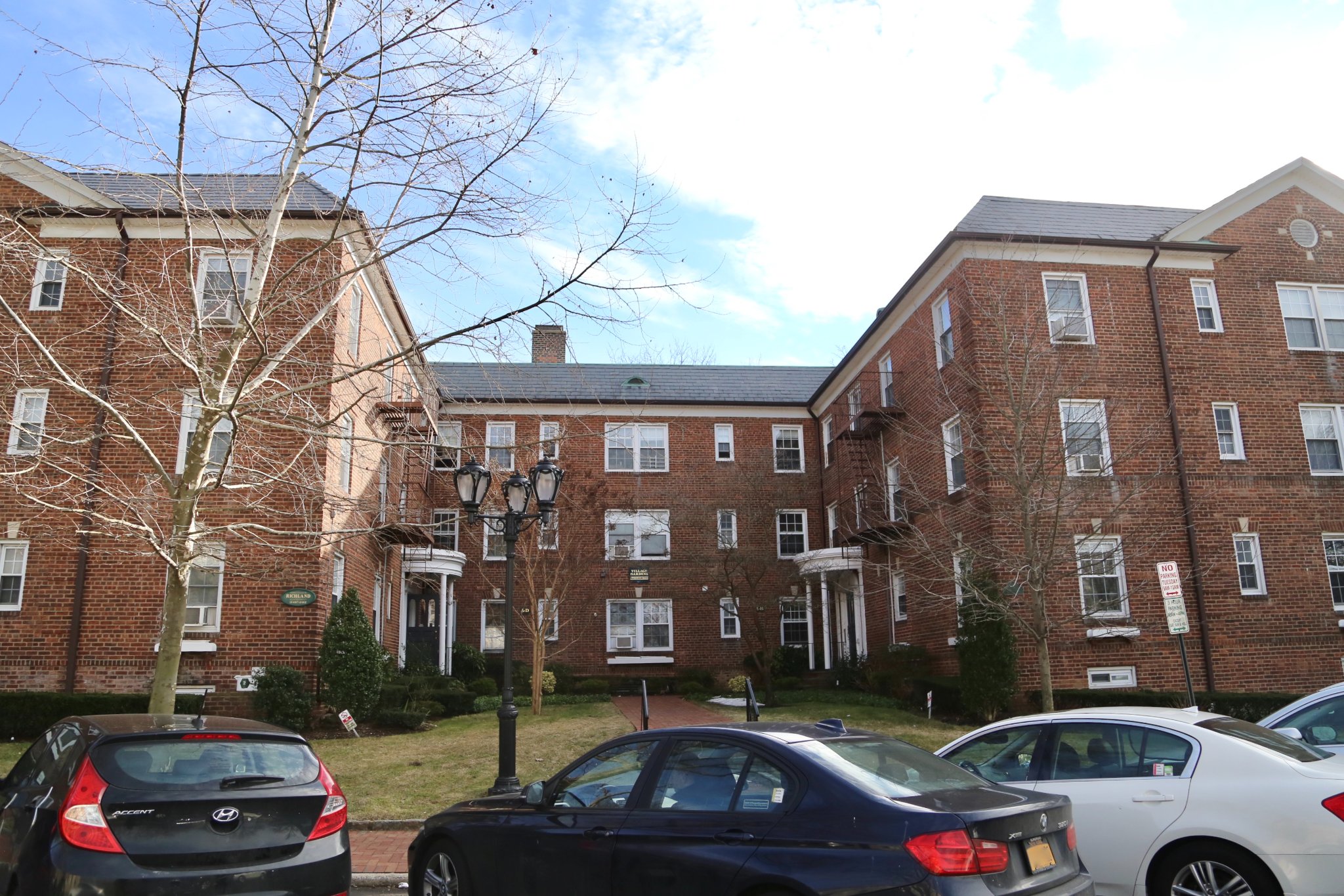 Village Gardens Apartments Great Neck Plaza, New York