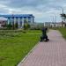 Скамейка в виде таксы в городе Южно-Курильск