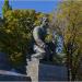 Скульптура моряка в городе Севастополь