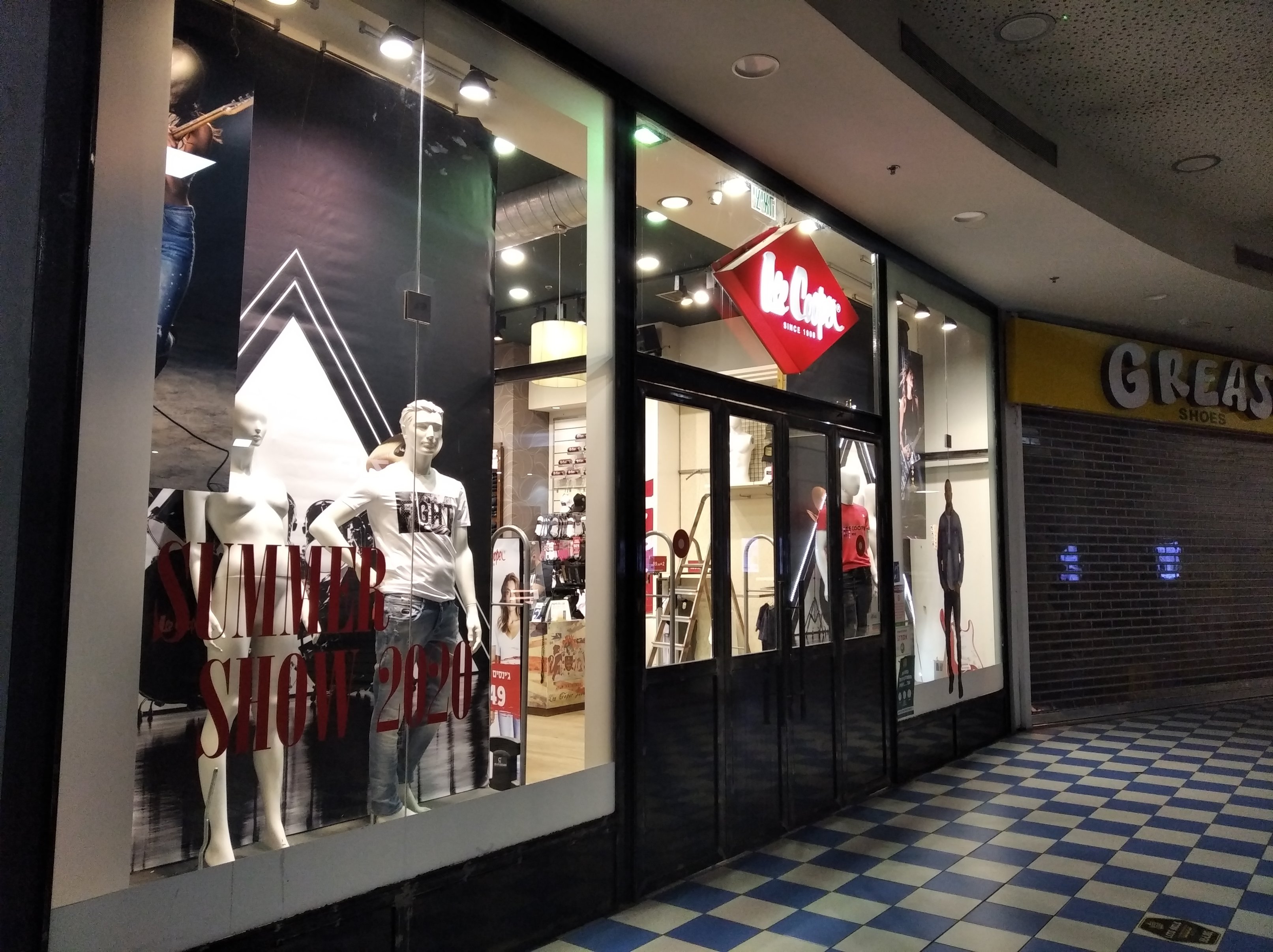 lee cooper shoes store near me