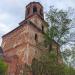 Недействующий надвратный храм с колокольней в городе Серпухов