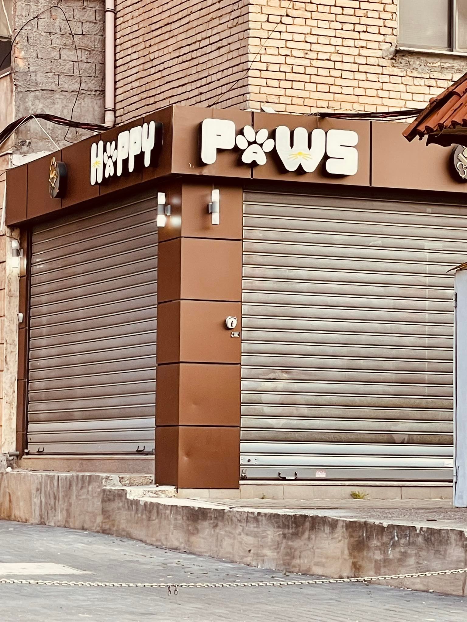 Happy Paws Tirana pet shop/store, pet grooming
