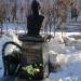 Могила и бюст И. В. Грязнова в городе Верея