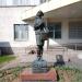 Памятник фронтовой медсестре в городе Москва