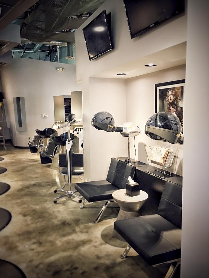 Pump Salon Cincinnati, Ohio hair salon, beauty salon