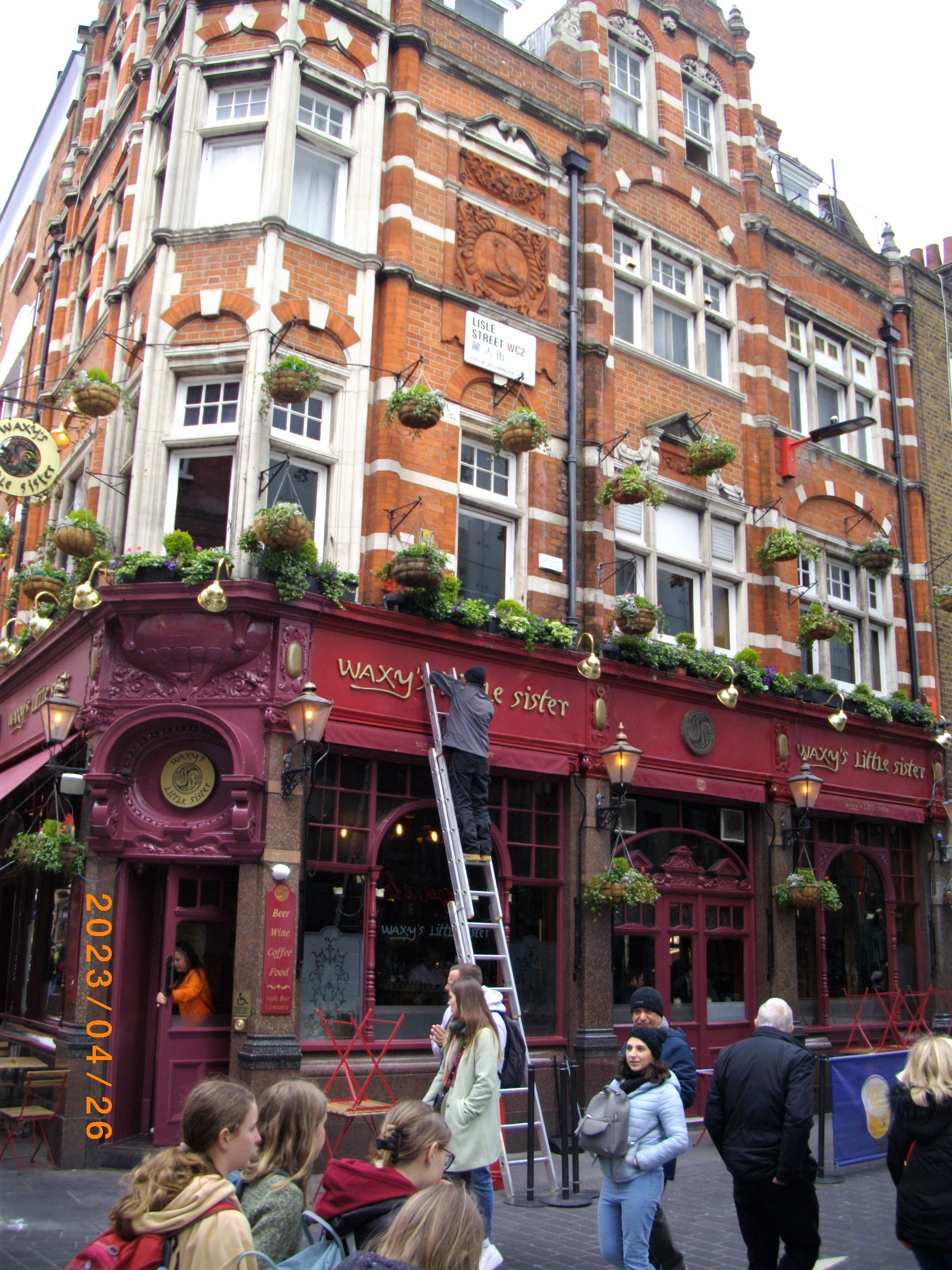 Waxy's Little Sister - London