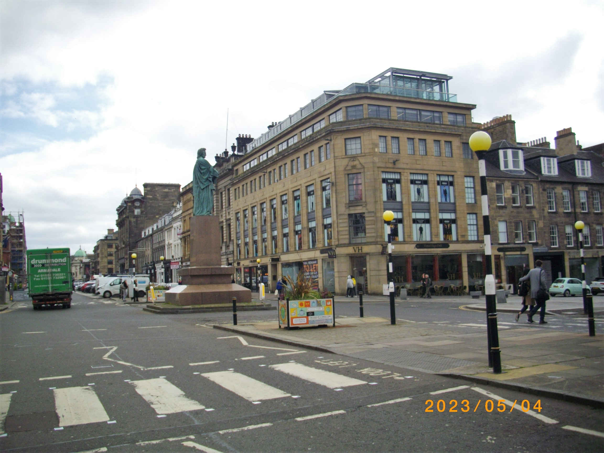 Dr Thomas Chalmers Statue Edinburgh