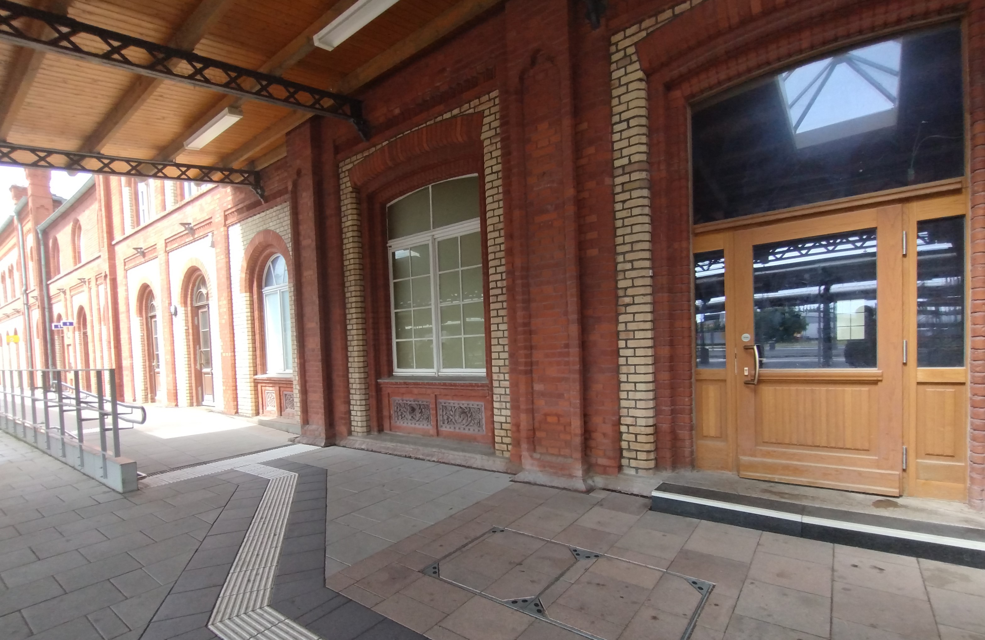 Empfangsgebäude Stendal Hauptbahnhof Stendal
