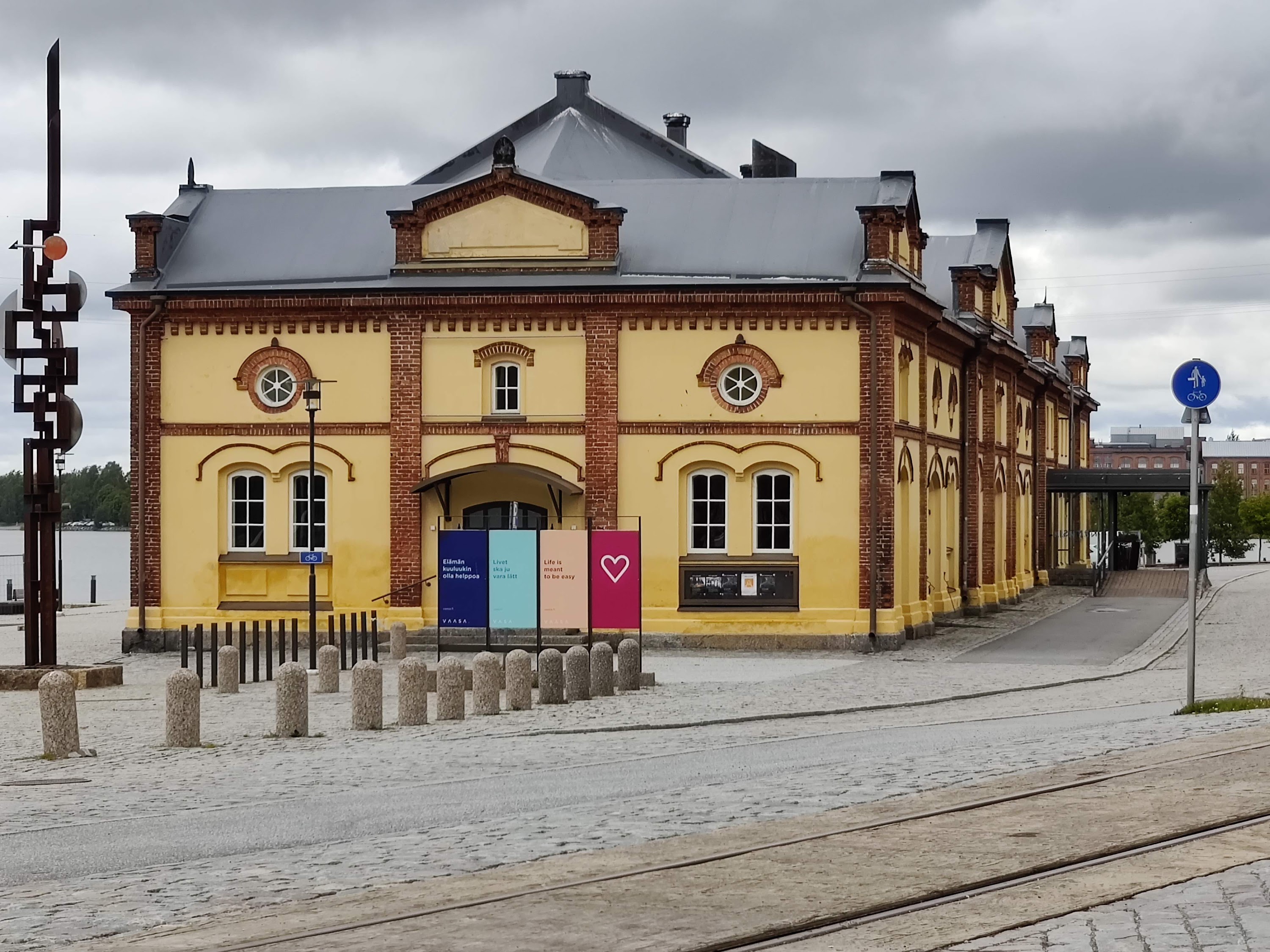 Kuntsi Modernin Taiteen Museo - Vaasa