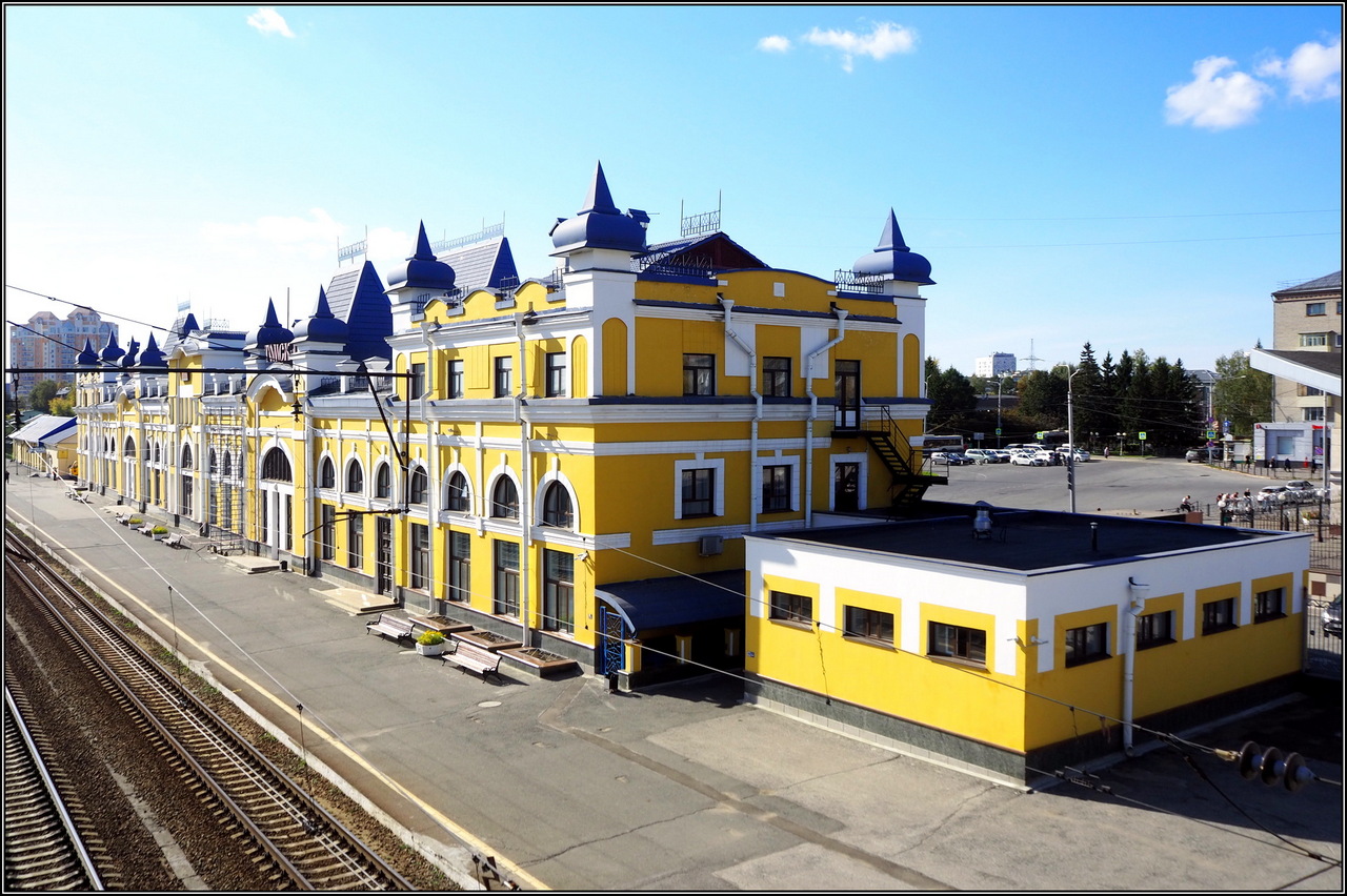 Terminal of railway station Tomsk-1 - Tomsk | head house (train station)