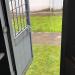 Dziedziniec ze starą karetą więźniarską in Łódź city