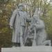 Скульптура «Партизан и солдат» в городе Полоцк