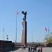 Скульптура на постаменте «Крылатая» в городе Могилёв