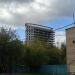 Недостроенный многоэтажный паркинг с торгово-офисными площадями в городе Москва