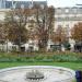 Rond Point des Champs Élysées dans la ville de Paris