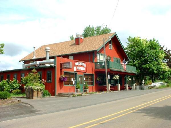 Helvetia Tavern - Hamburger restaurant in Hillsboro, OR