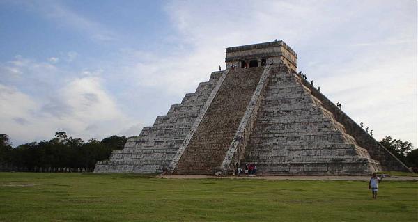 El Castillo pyramid