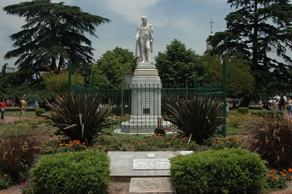 Plaza Mariano Moreno - Moreno