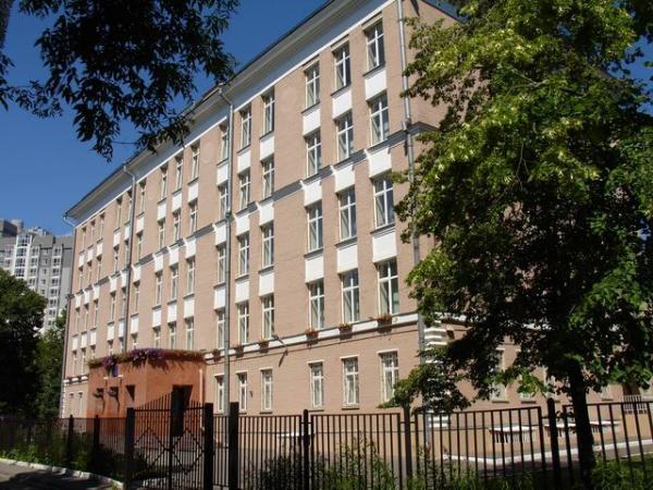 Бывшее здание 12 школы. Школа номер 1251 им Генерала Шарля де Голля. Школа 1251 песчаный переулок. Школа 1251 Москва. Школа № 706.