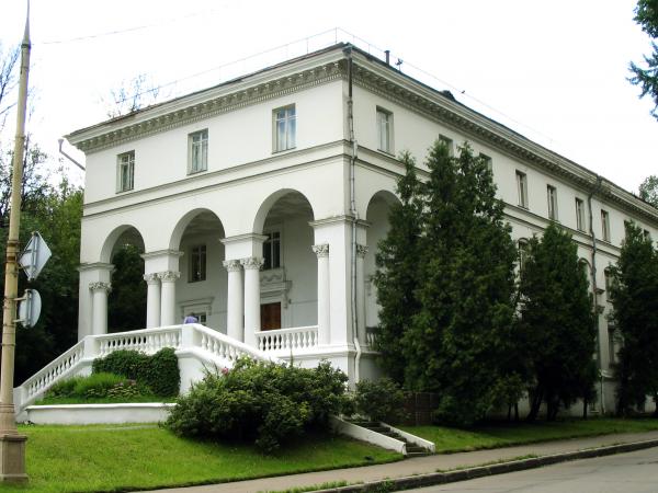 Первый институт эстетики москва. Кембридж университет библиотека. Эстетические институты. Бостонский институт эстетической медицины мичуринский. Бостонский институт стоматологии.