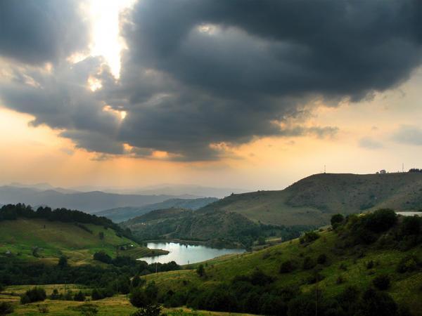Rosia Montana : Owaiawsgjd6tnm - The golden quadrilateral has been one of europe's most prolific mining districts for over 2000 years.