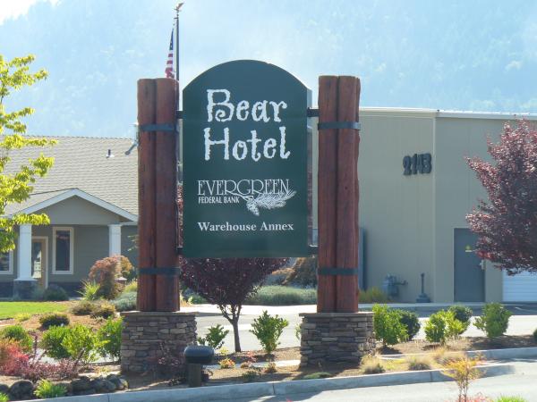The Bear Hotel Grants Pass Oregon