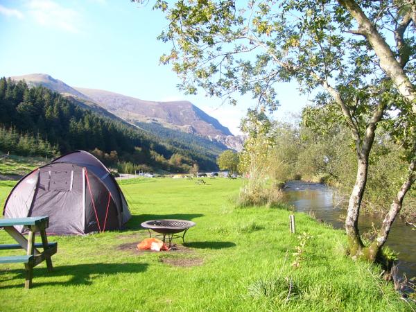 Snowdon Valley Campsite Idea base camp for Snowdonia also Bunkhouse and ...