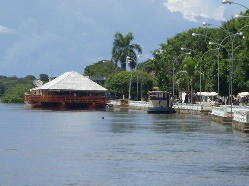 São Félix do Araguaia (Română)