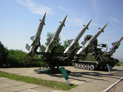 Зенитная ракета 5В27 на пусковой установке 5П73 зенитно ...