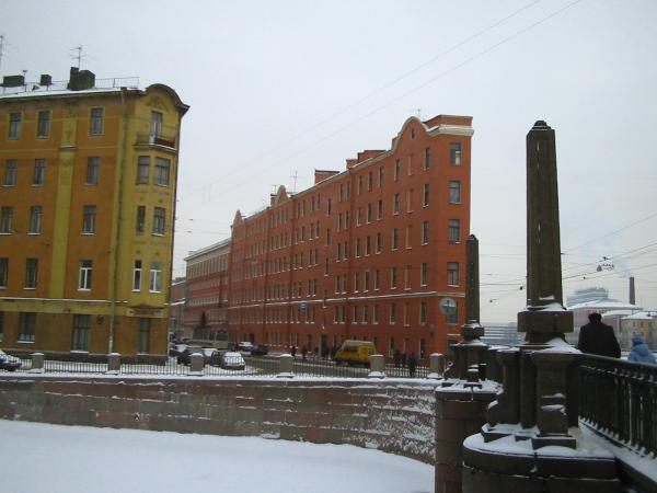 Дом Утюг В Санкт Петербурге Фото