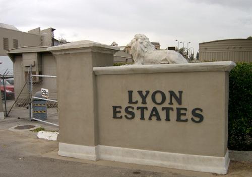 LYON ESTATES Signs