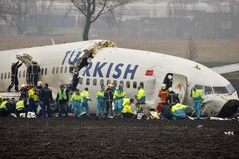 Absturzstelle Der Boeing 737 800 Der Turkish Airlines Flug