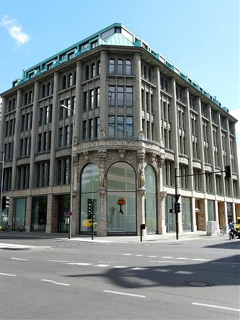 Tuteur Haus - Berlin (English) | office building, Art Nouveau ...