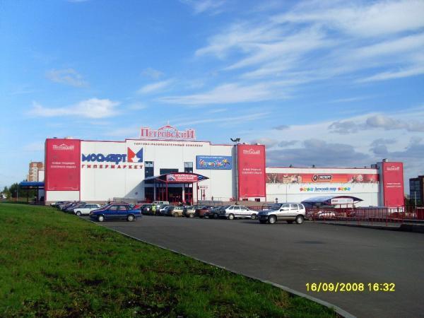 Столица ижевск торговый центр. Трк столица ижевск. Италмас торговый центр ижевск. Флагман ижевск. Столица ижевск торговый центр трк.